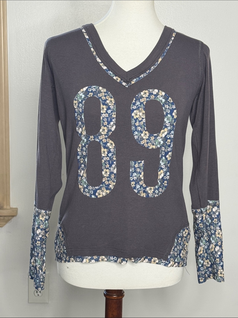 POL Charcoal V-Neck Long Sleeve Top with Blue Floral '89' Appliqué